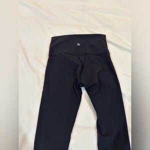 Black (in perfect condition) lulu lemon leggings size 4